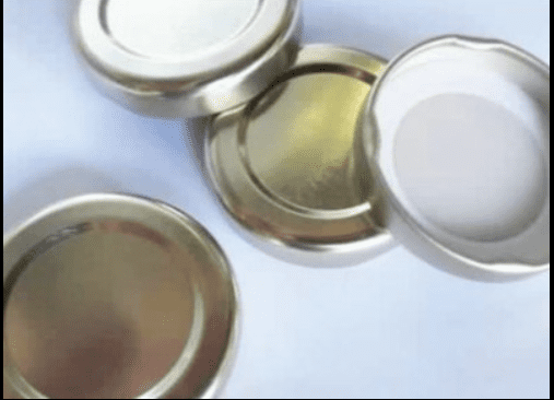 Non buttare mai via i tappi dei barattoli, se li ricicli in questo modo risparmi denaro