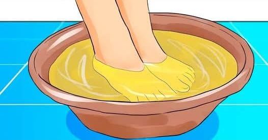 Immergi i piedi nell’aceto una volta a settimana e vedrai scomparire questi 9 problemi di salute